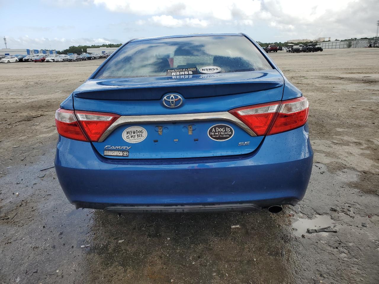 2017 Toyota Camry Le vin: 4T1BF1FK0HU619428