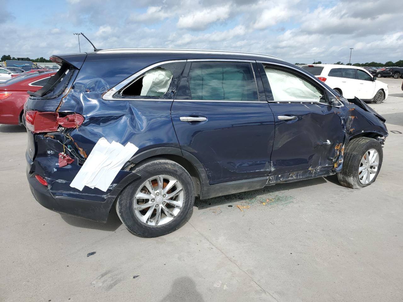 2018 Kia Sorento Lx vin: 5XYPG4A57JG394149