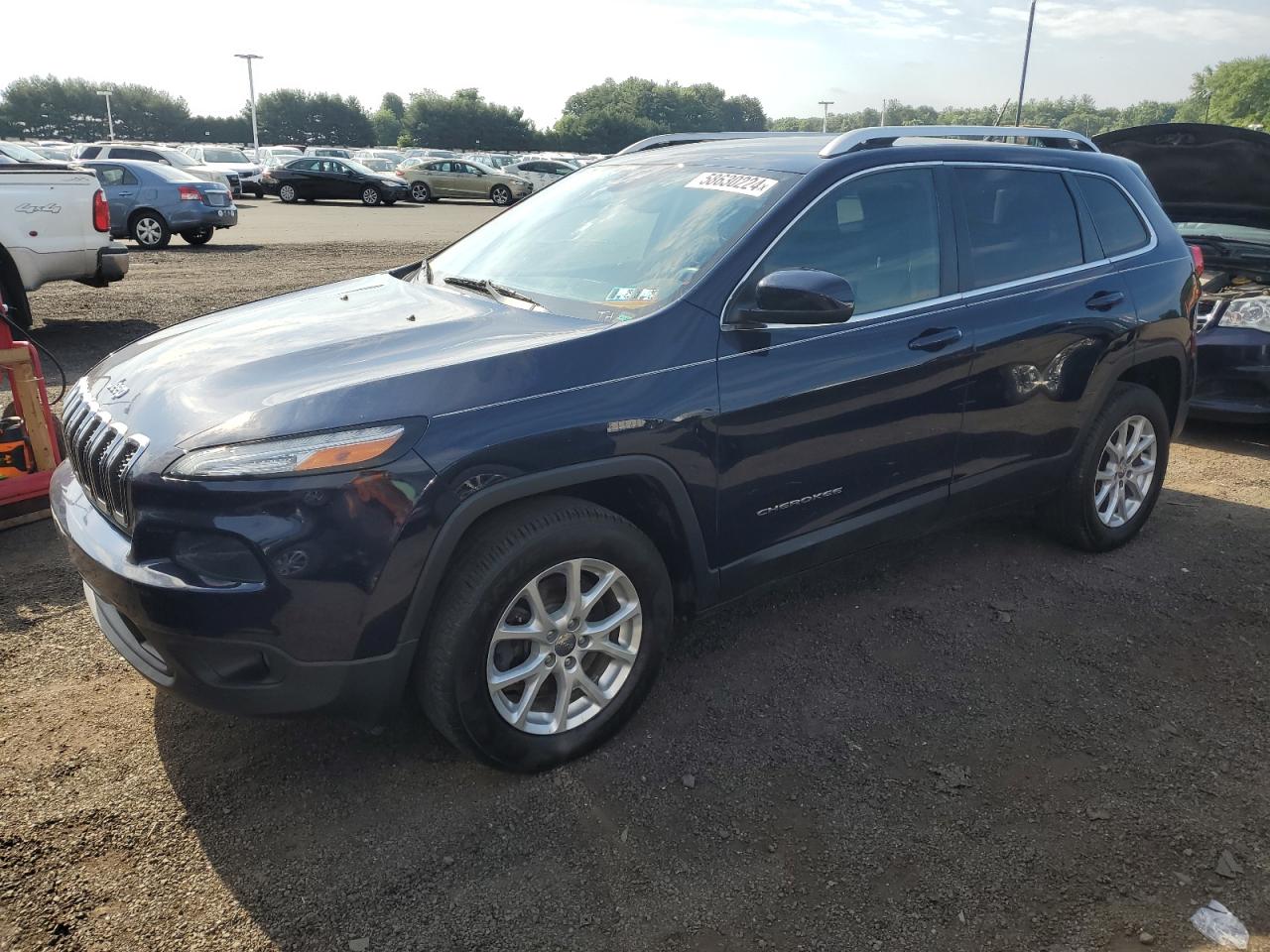 2014 Jeep Cherokee Latitude vin: 1C4PJMCB2EW268536