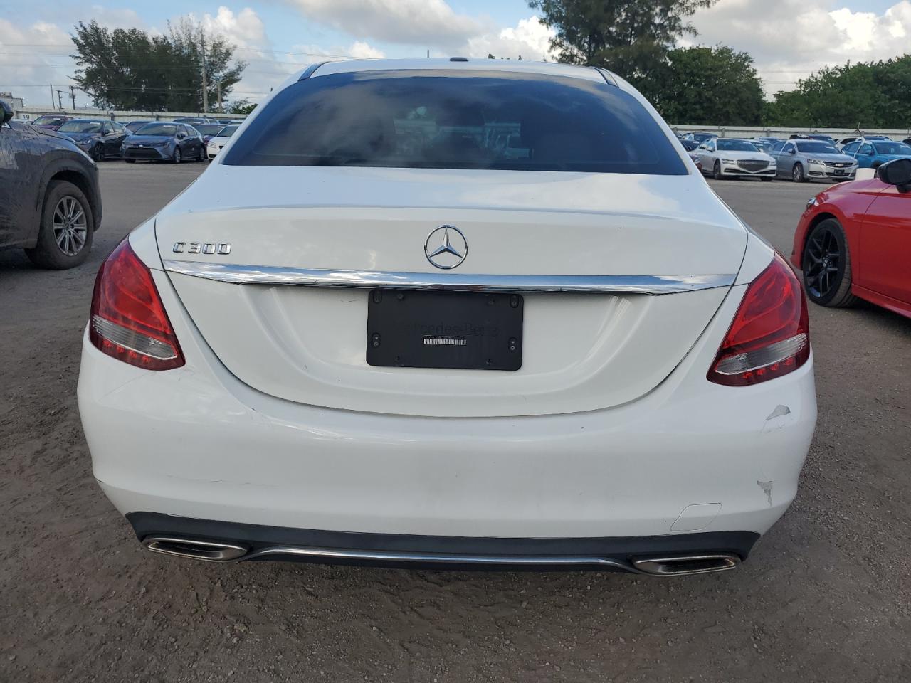 55SWF4JB6GU147188 2016 Mercedes-Benz C 300