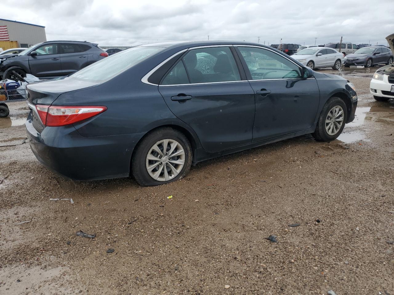 4T4BF1FK2FR499053 2015 Toyota Camry Le