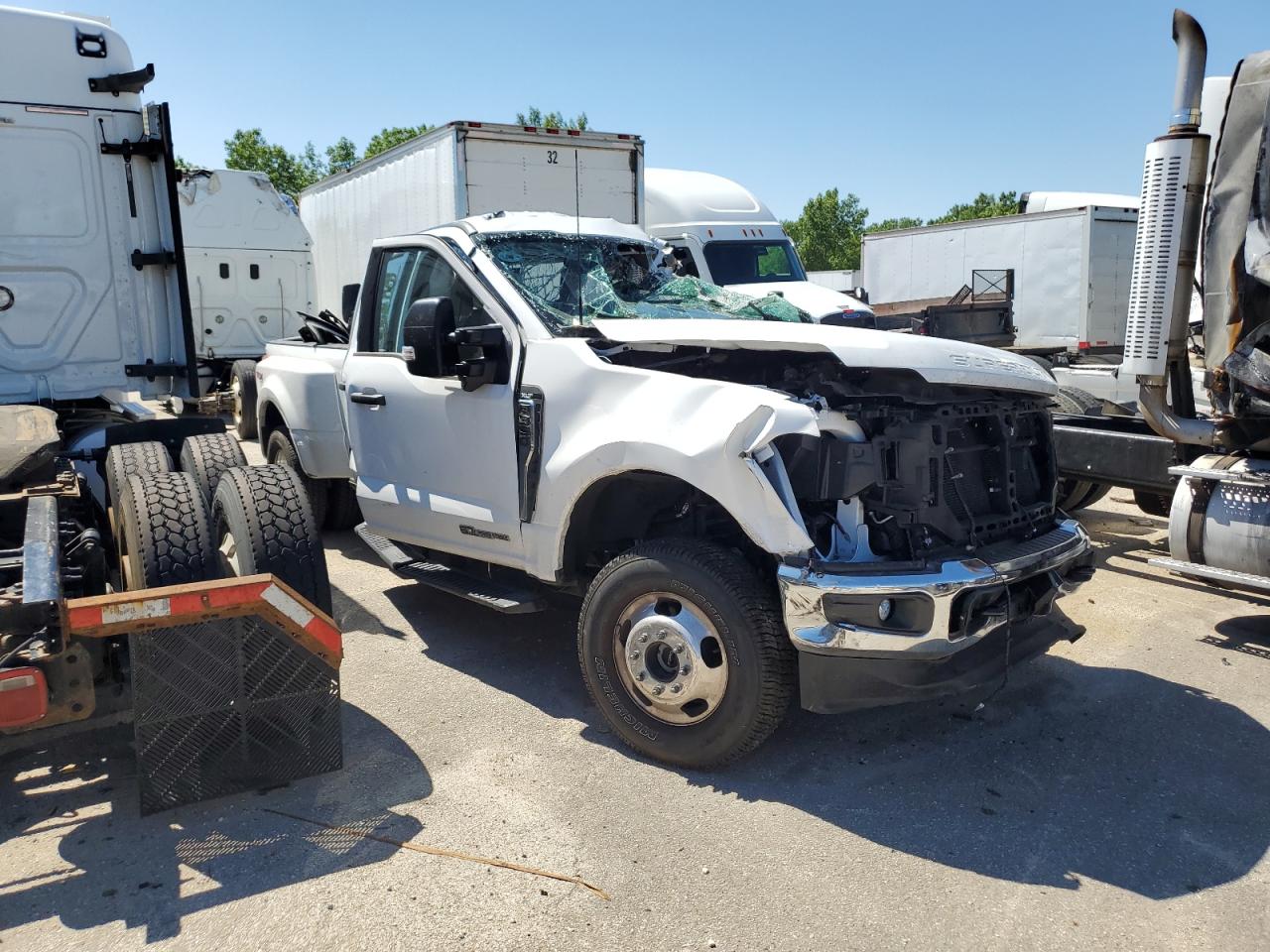 Lot #2826124765 2023 FORD F350 SUPER