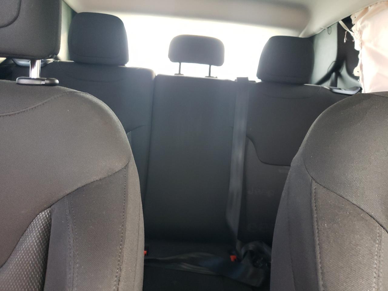 ZACCJBAT0FPB62796 2015 Jeep Renegade Sport