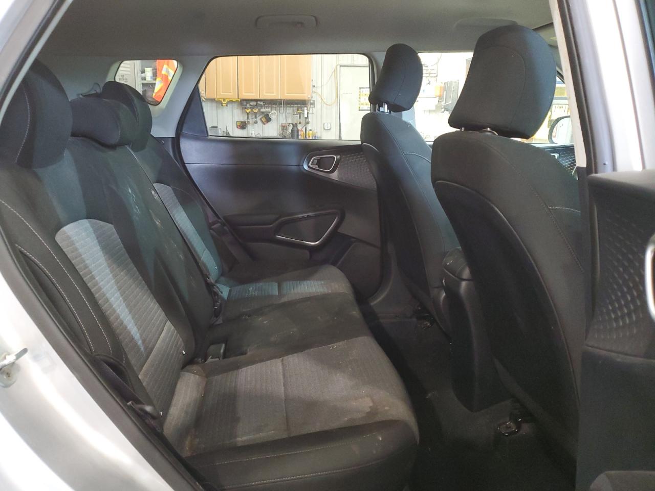 KNDJ23AU1L7098677 2020 Kia Soul Lx