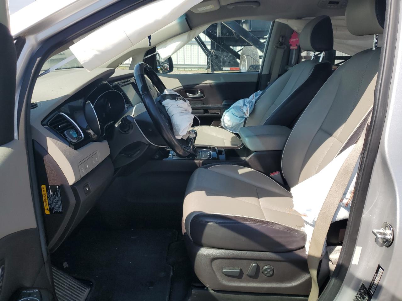 KNDME5C13F6031916 2015 Kia Sedona Sxl