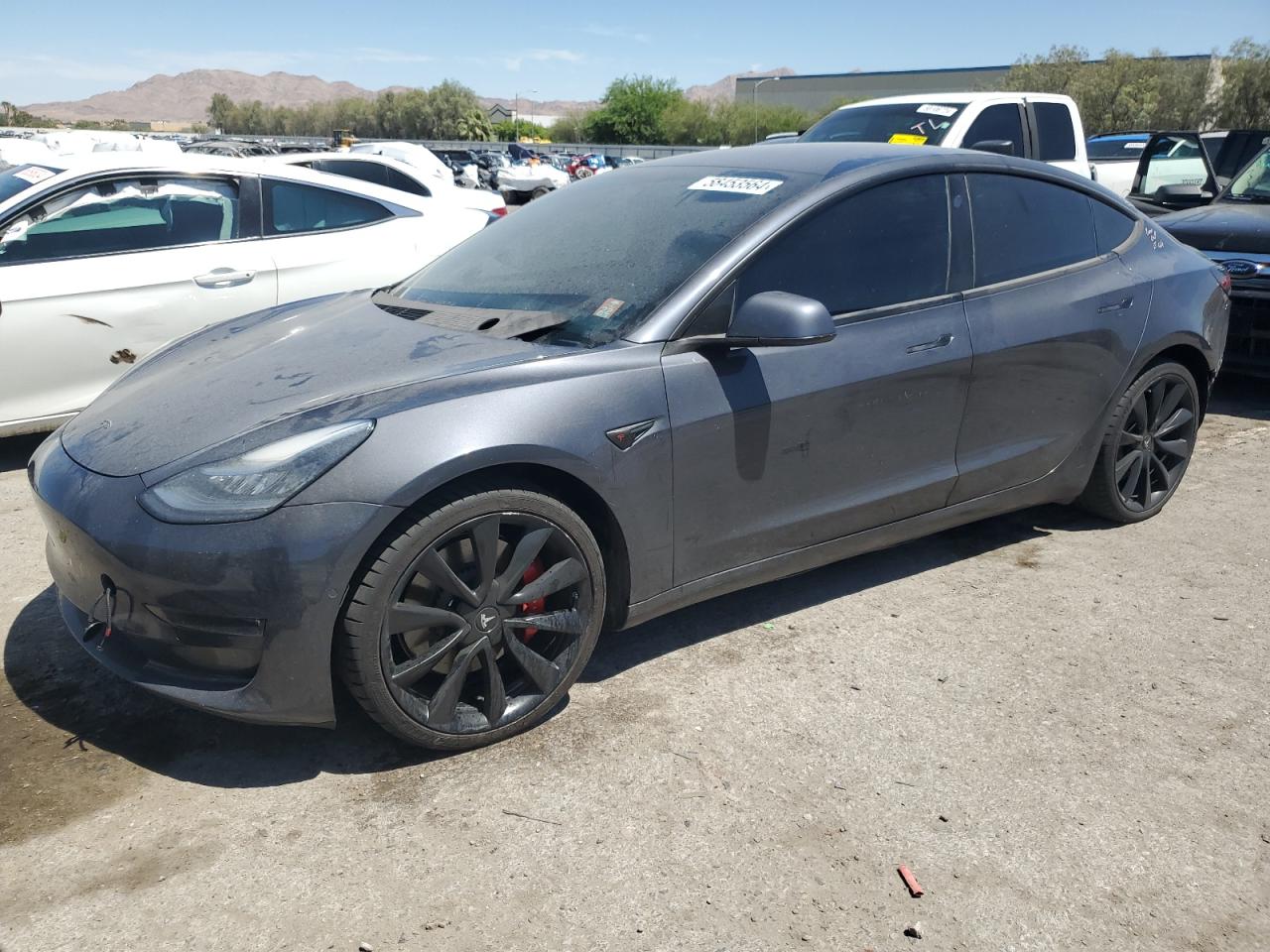 5YJ3E1EB6JF083032 2018 Tesla Model 3