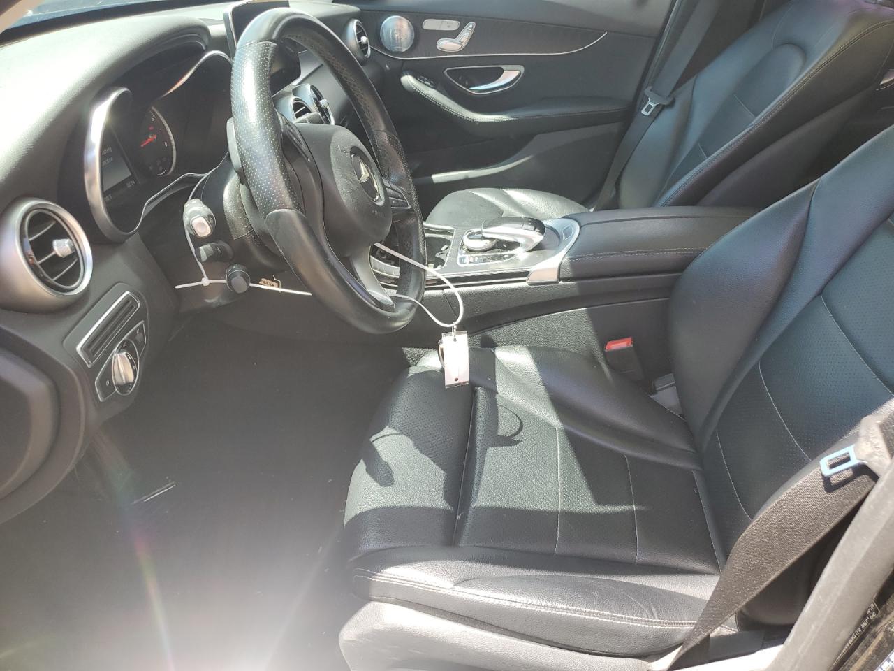 55SWF4JB5GU160823 2016 Mercedes-Benz C 300