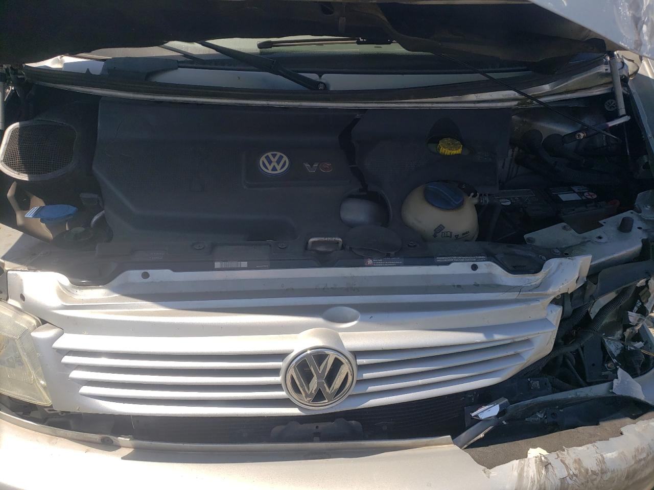 WV2KB47021H157162 2001 Volkswagen Eurovan Gls