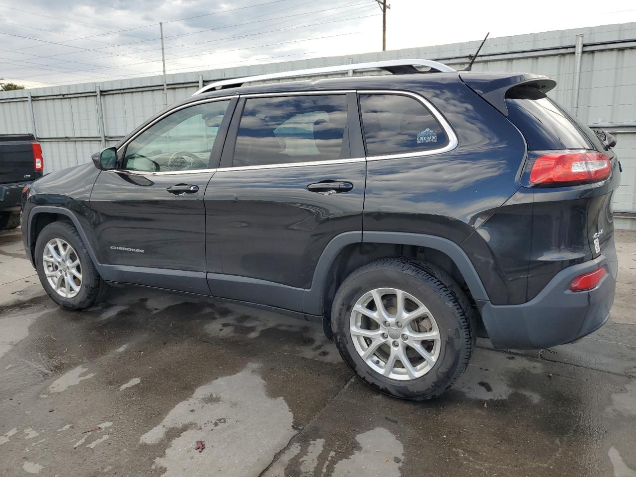 2015 Jeep Cherokee Latitude vin: 1C4PJMCB7FW669047