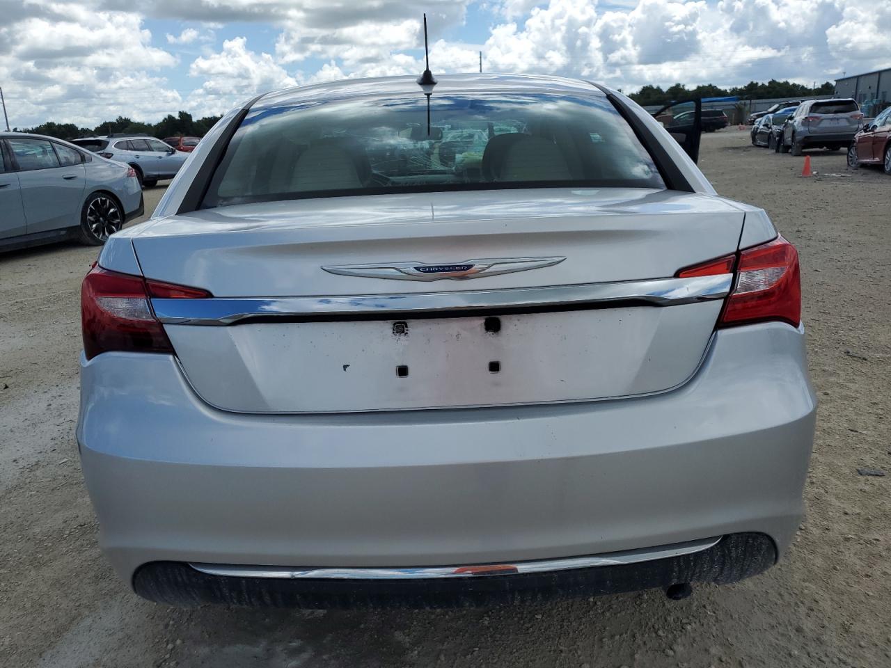 1C3CCBCB6CN180688 2012 Chrysler 200 Limited