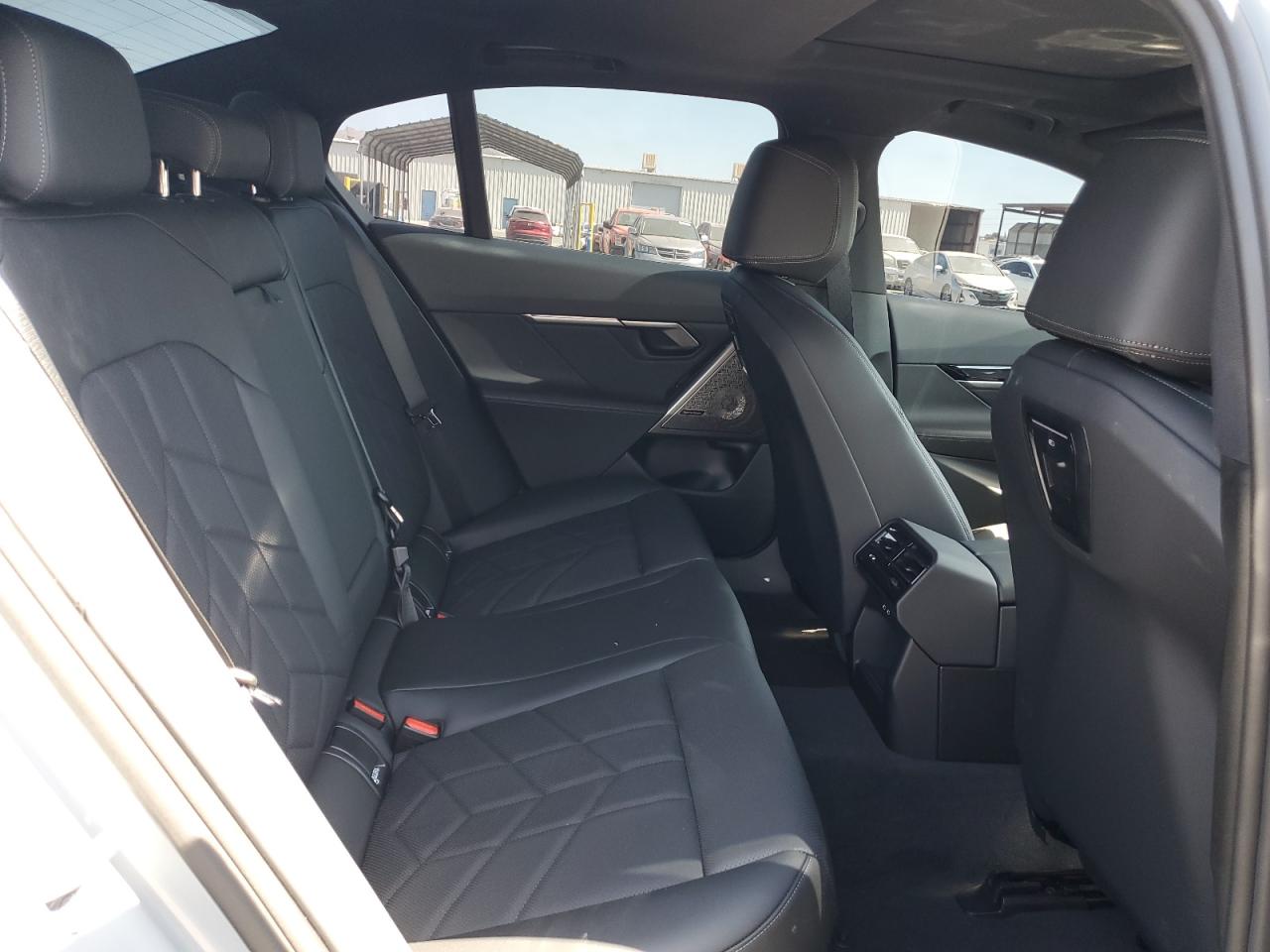 WBY43FK05RCR83468 2024 BMW I5 M60