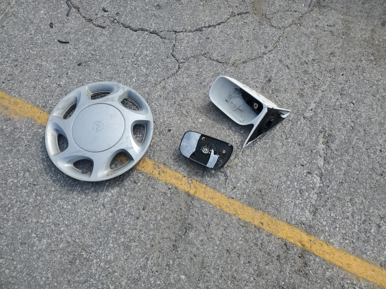 4T1BG28K8XU900861 1999 Toyota Camry Ce