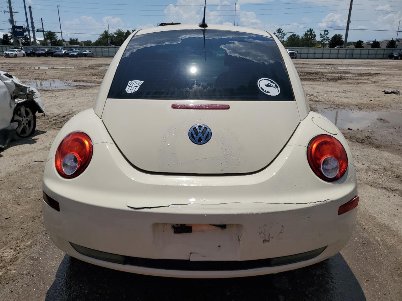 3VWPW31C38M520819 2008 Volkswagen New Beetle S