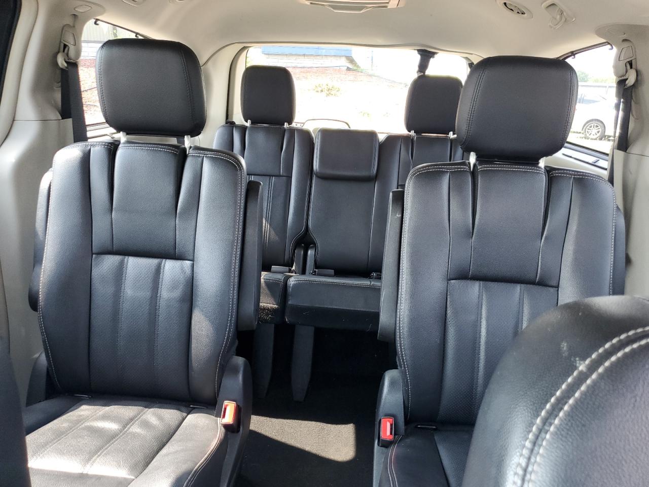 2C4RC1CG3ER329639 2014 Chrysler Town & Country Touring L