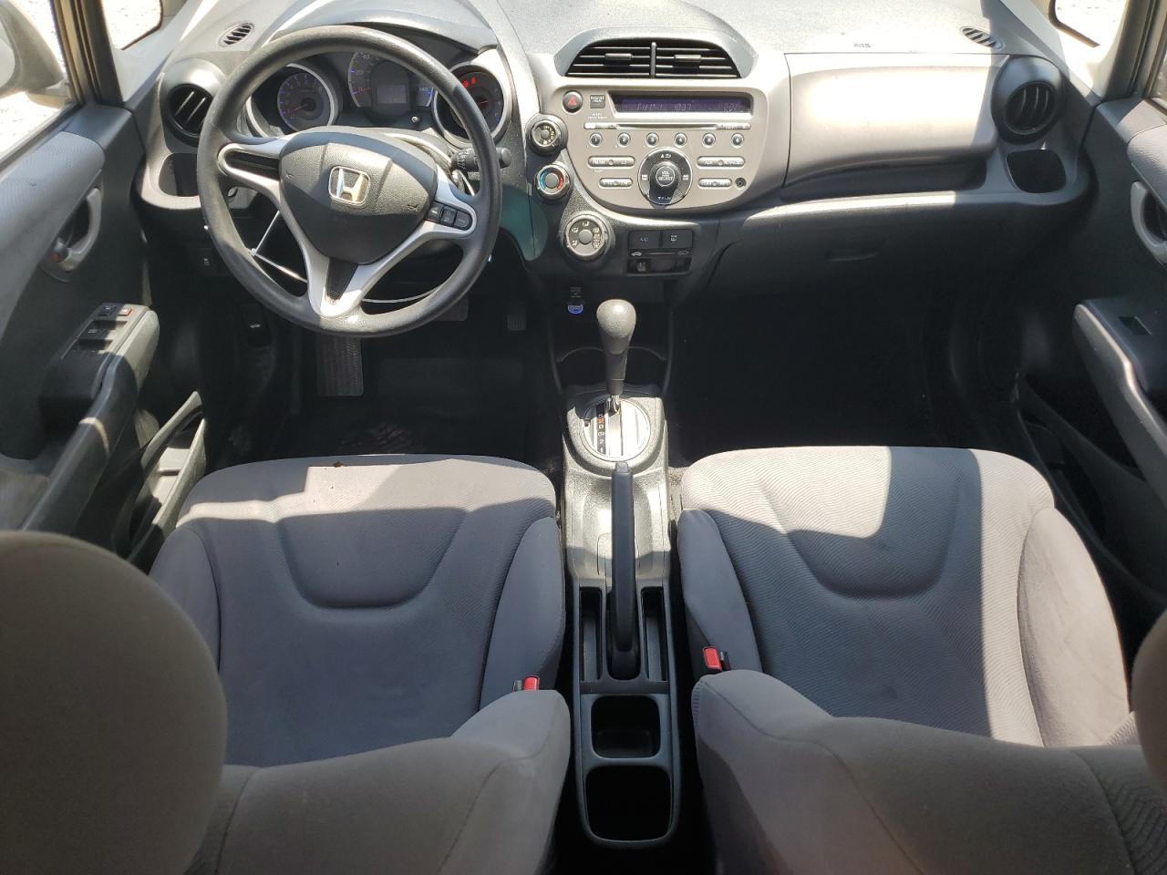 JHMGE8H38DC071737 2013 Honda Fit