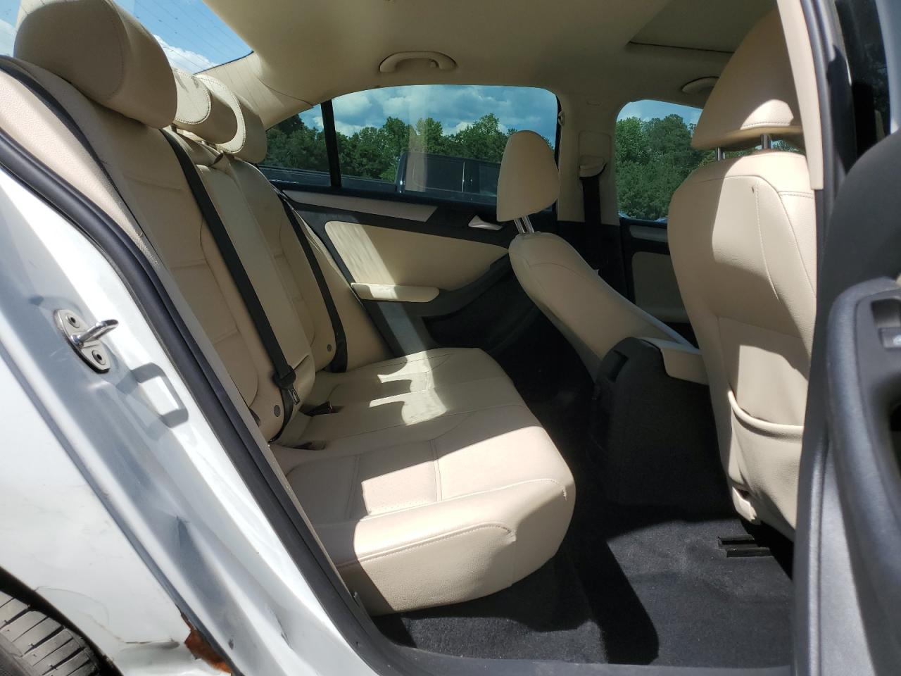 3VWDB7AJ4HM313036 2017 Volkswagen Jetta Se