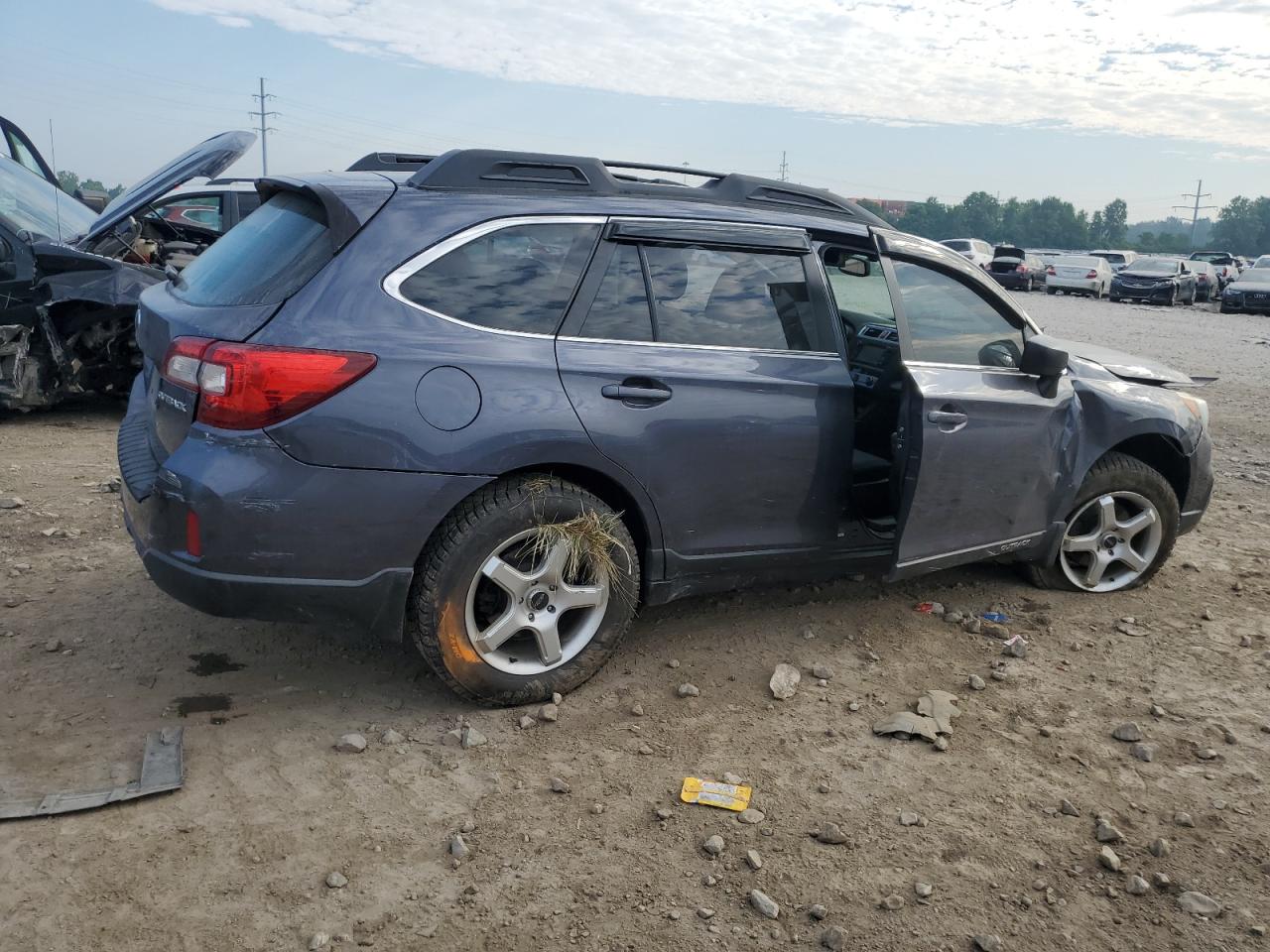 4S4BSBAC2F3319393 2015 Subaru Outback 2.5I