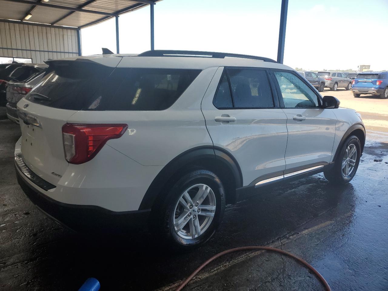 2023 Ford Explorer Xlt vin: 1FMSK8DH8PGA58355