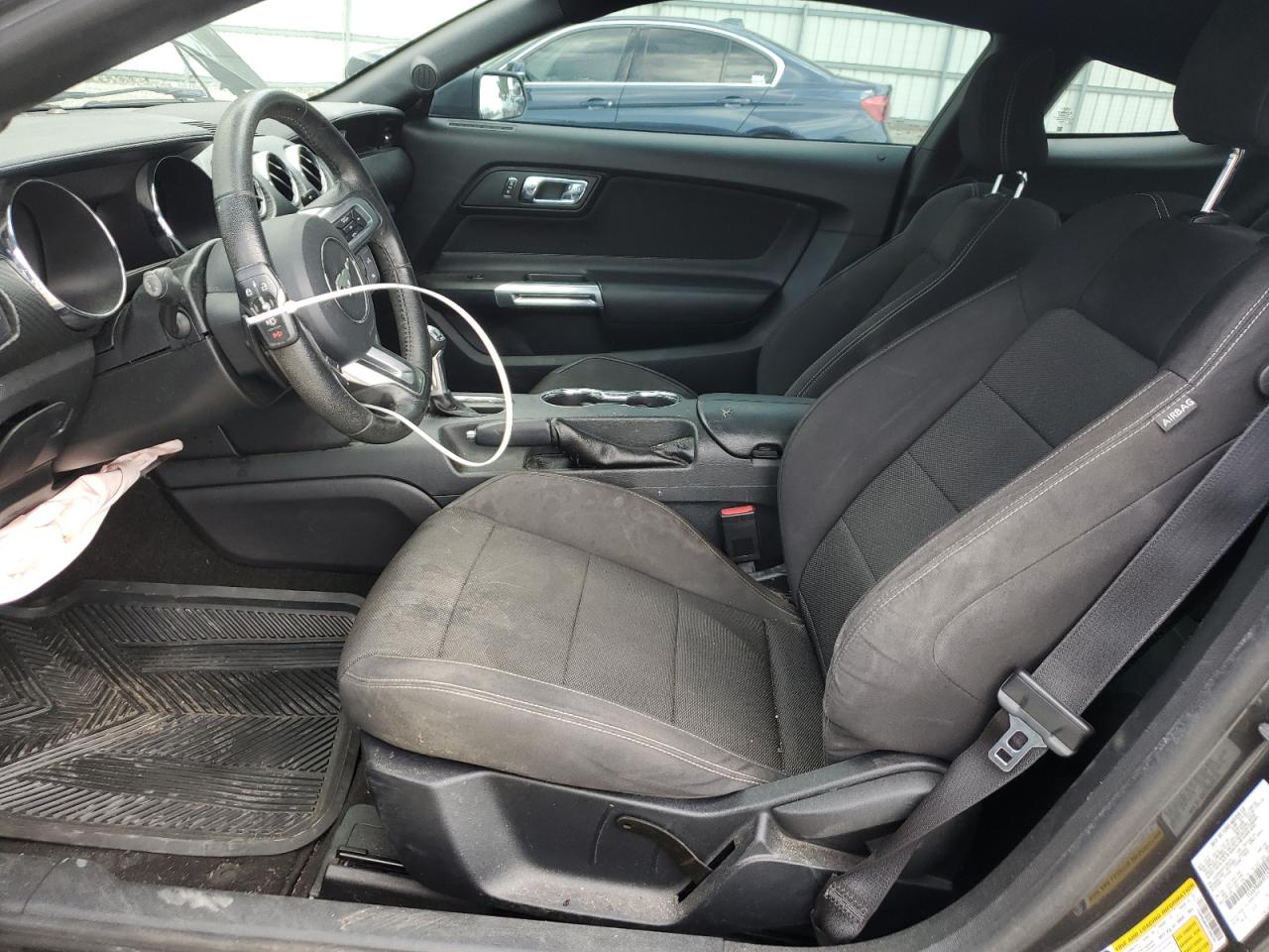 1FA6P8AM4F5390205 2015 Ford Mustang