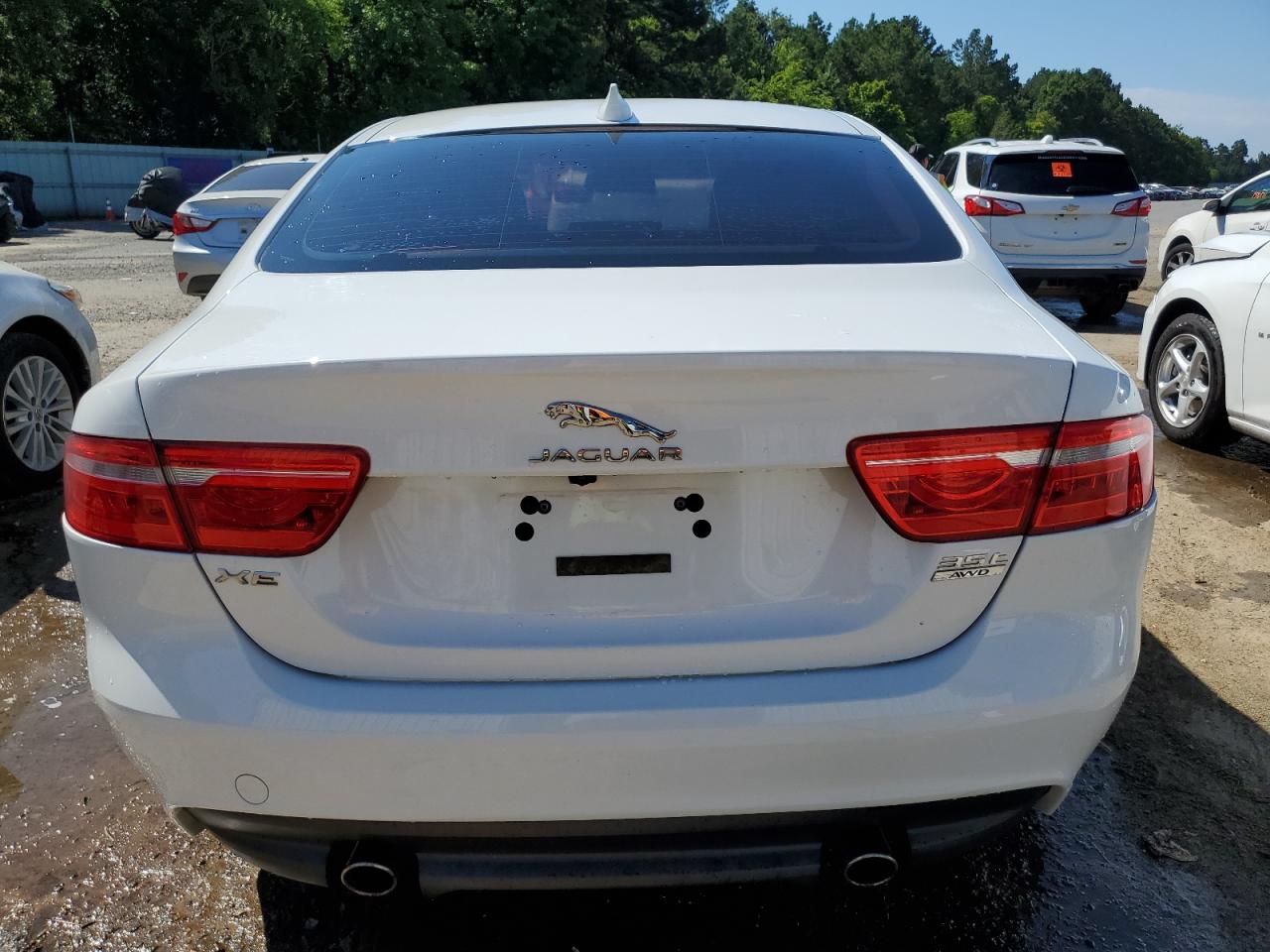SAJAJ4BV5HA957328 2017 Jaguar Xe Premium