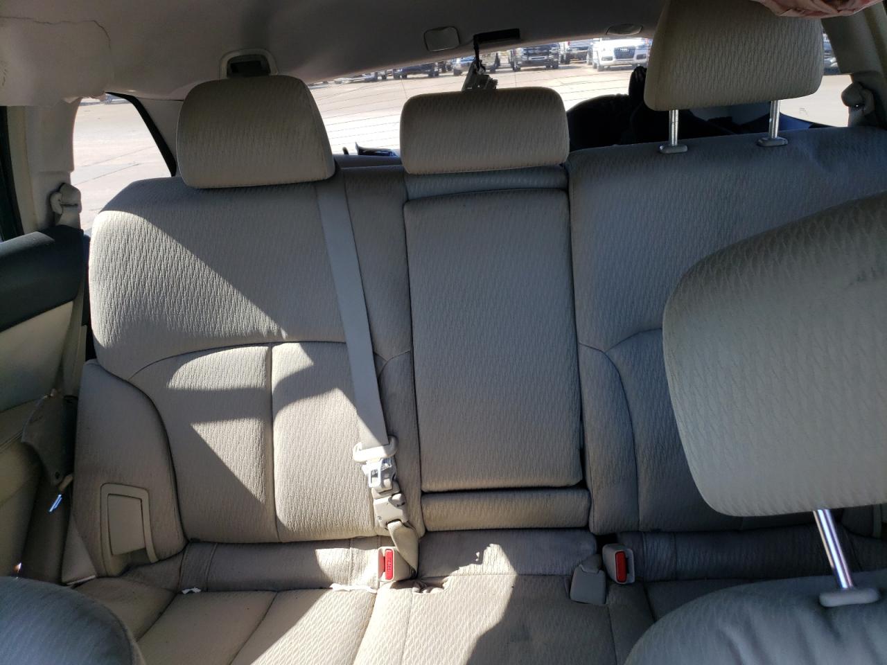 4S4BRCGC9C3257186 2012 Subaru Outback 2.5I Premium