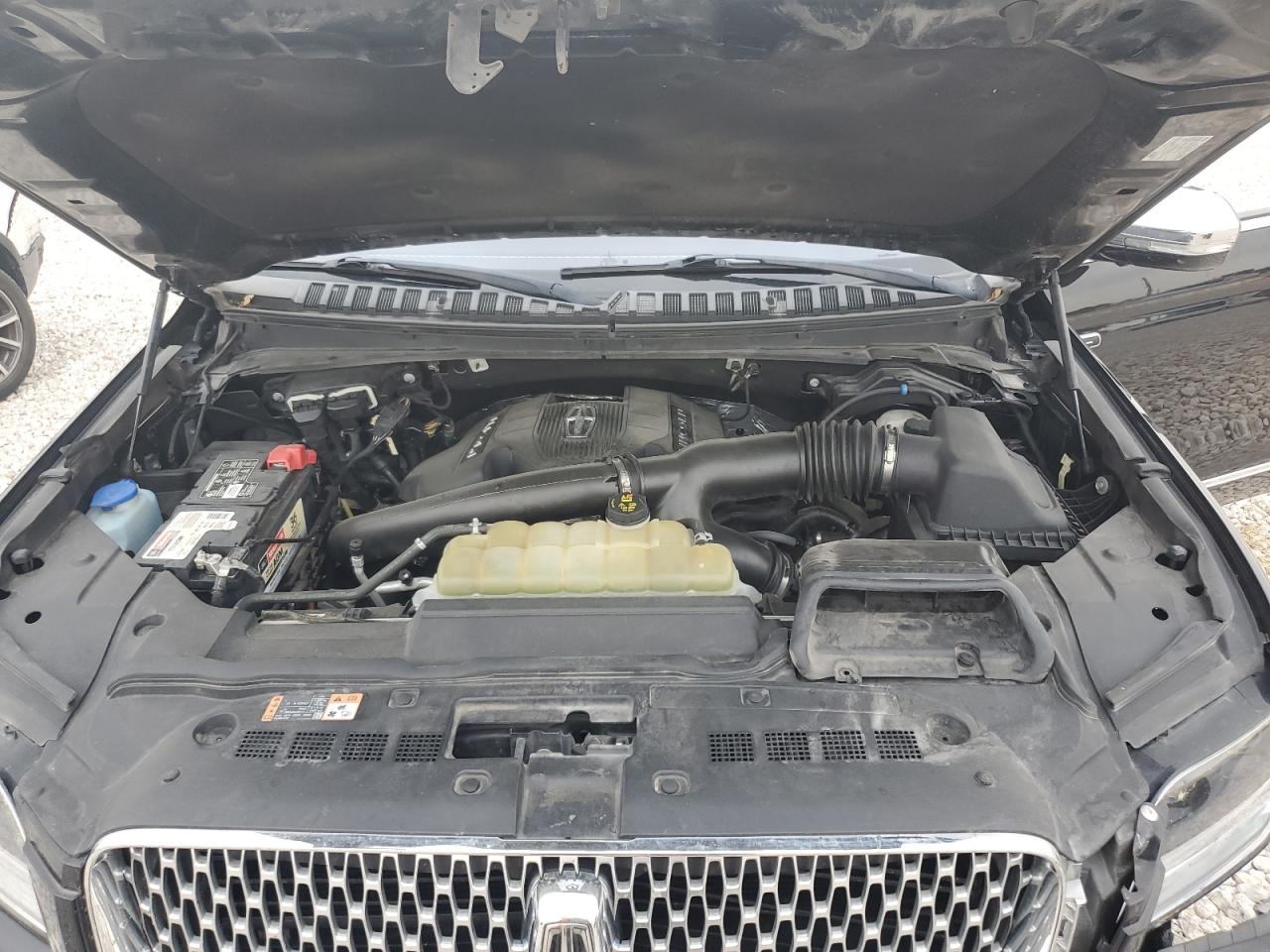 5LMJJ3TTXKEL19249 2019 Lincoln Navigator L Black Label