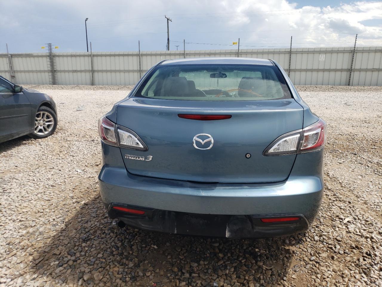 JM1BL1UG0B1424997 2011 Mazda 3 I