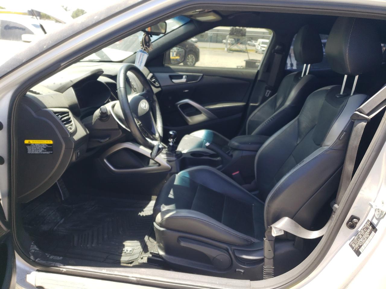 KMHTC6AE1GU286070 2016 Hyundai Veloster Turbo