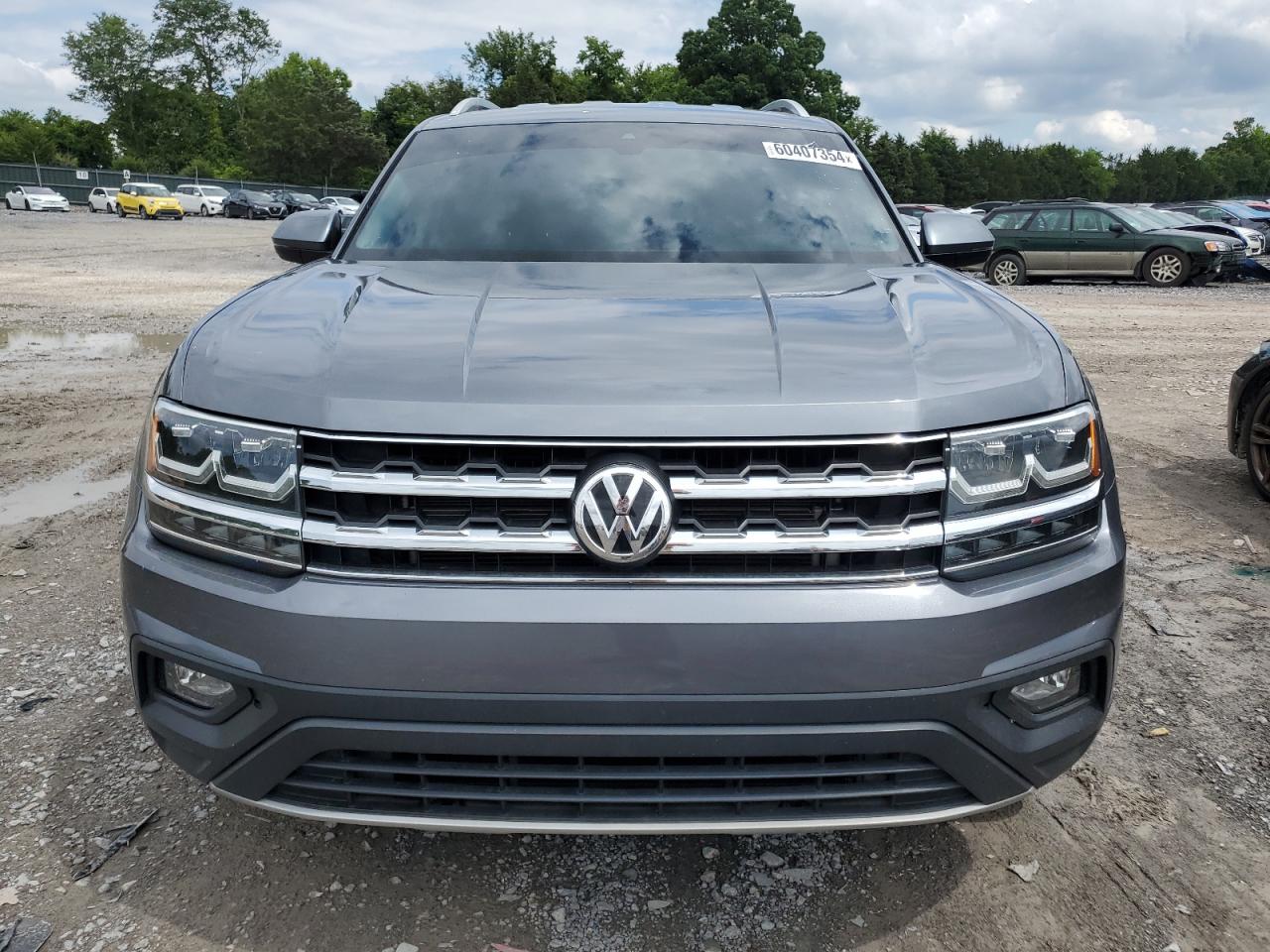 2018 Volkswagen Atlas Se vin: 1V2DR2CAXJC561201