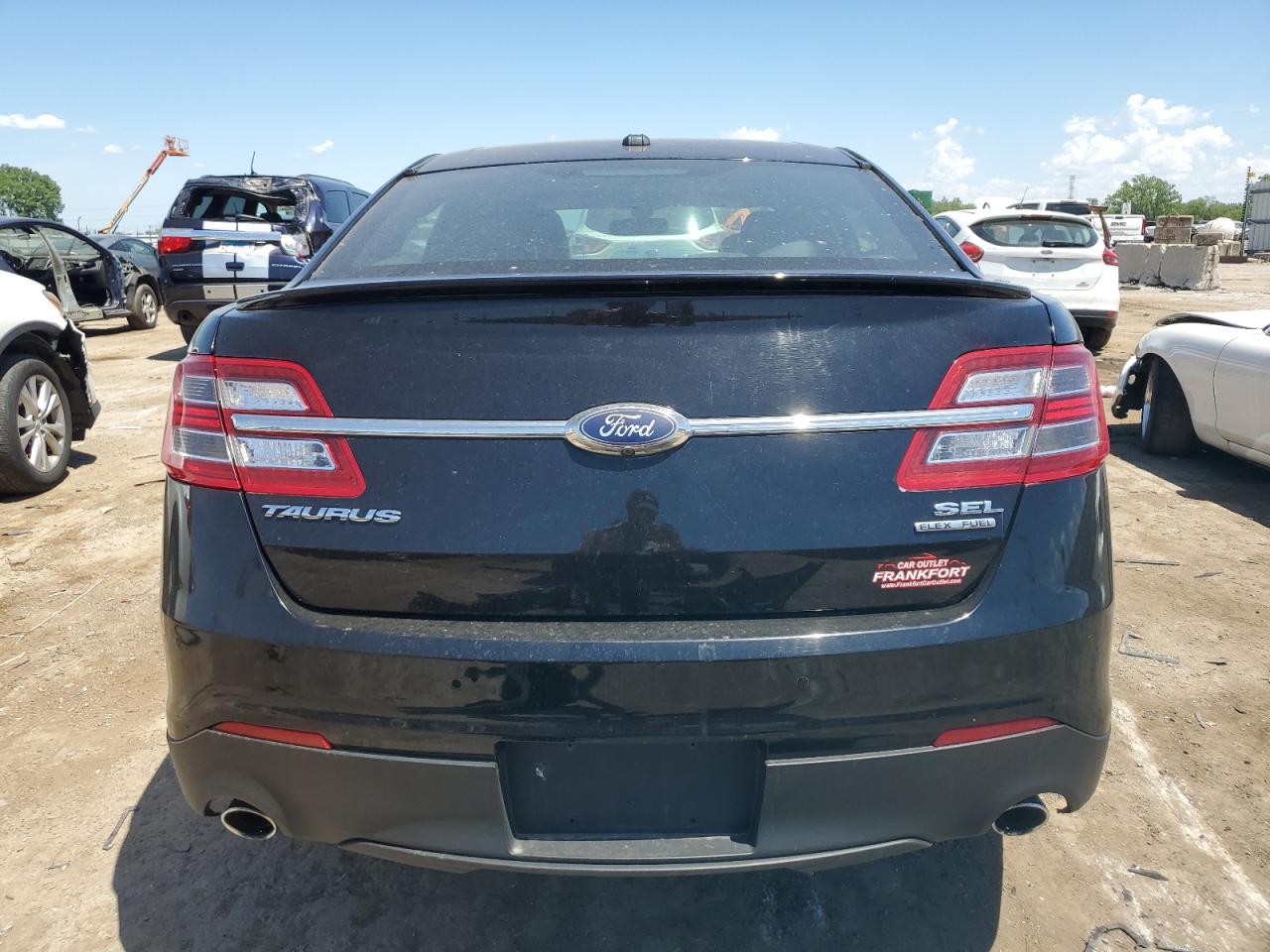 1FAHP2E82GG129213 2016 Ford Taurus Sel