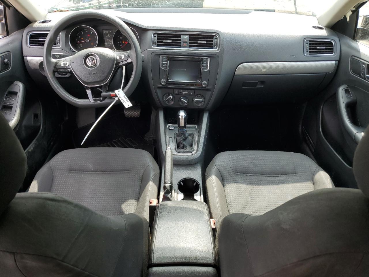 3VWD67AJ1GM294450 2016 Volkswagen Jetta Se