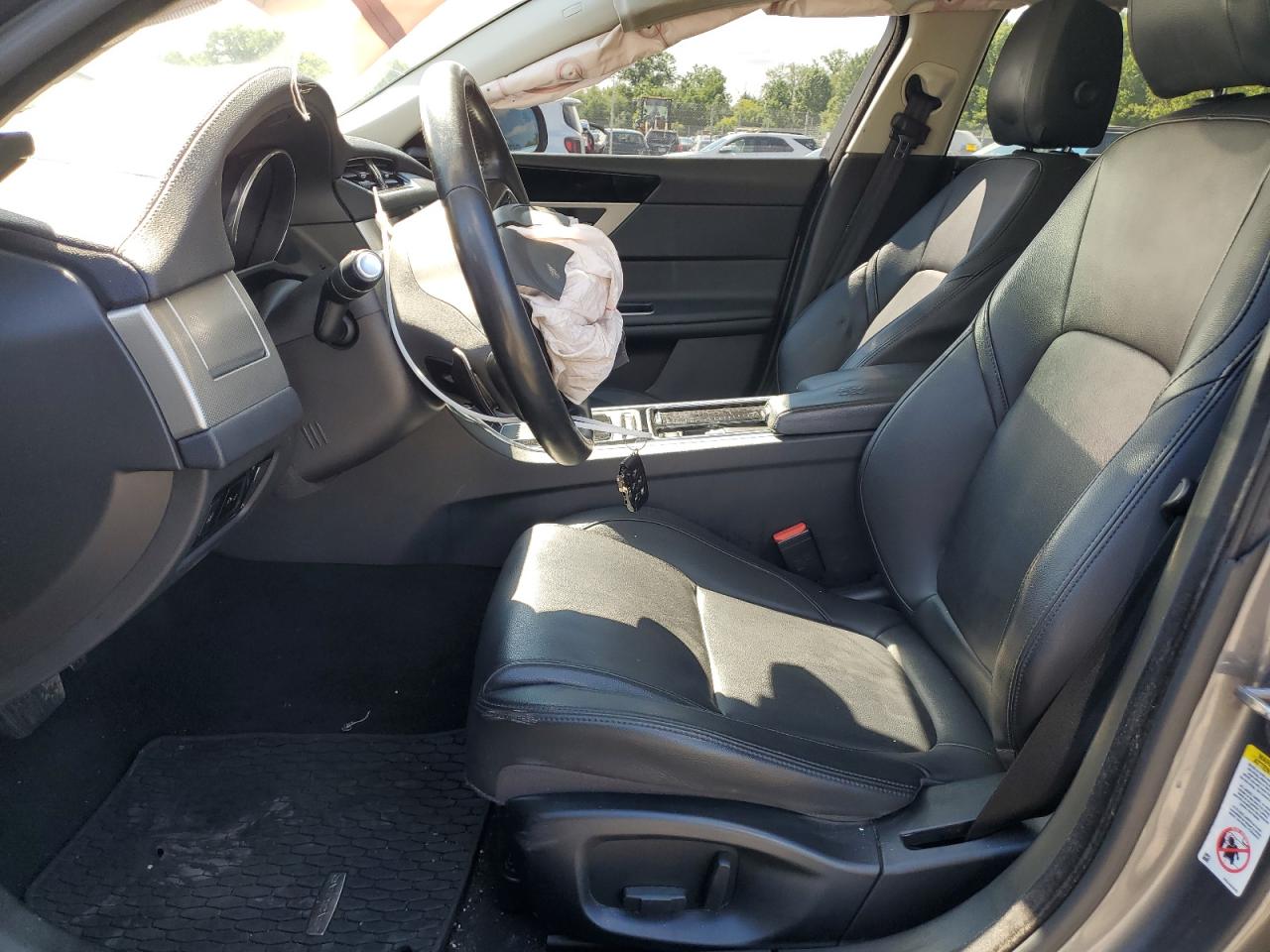 SAJBD4FN0JCY54043 2018 Jaguar Xf Premium