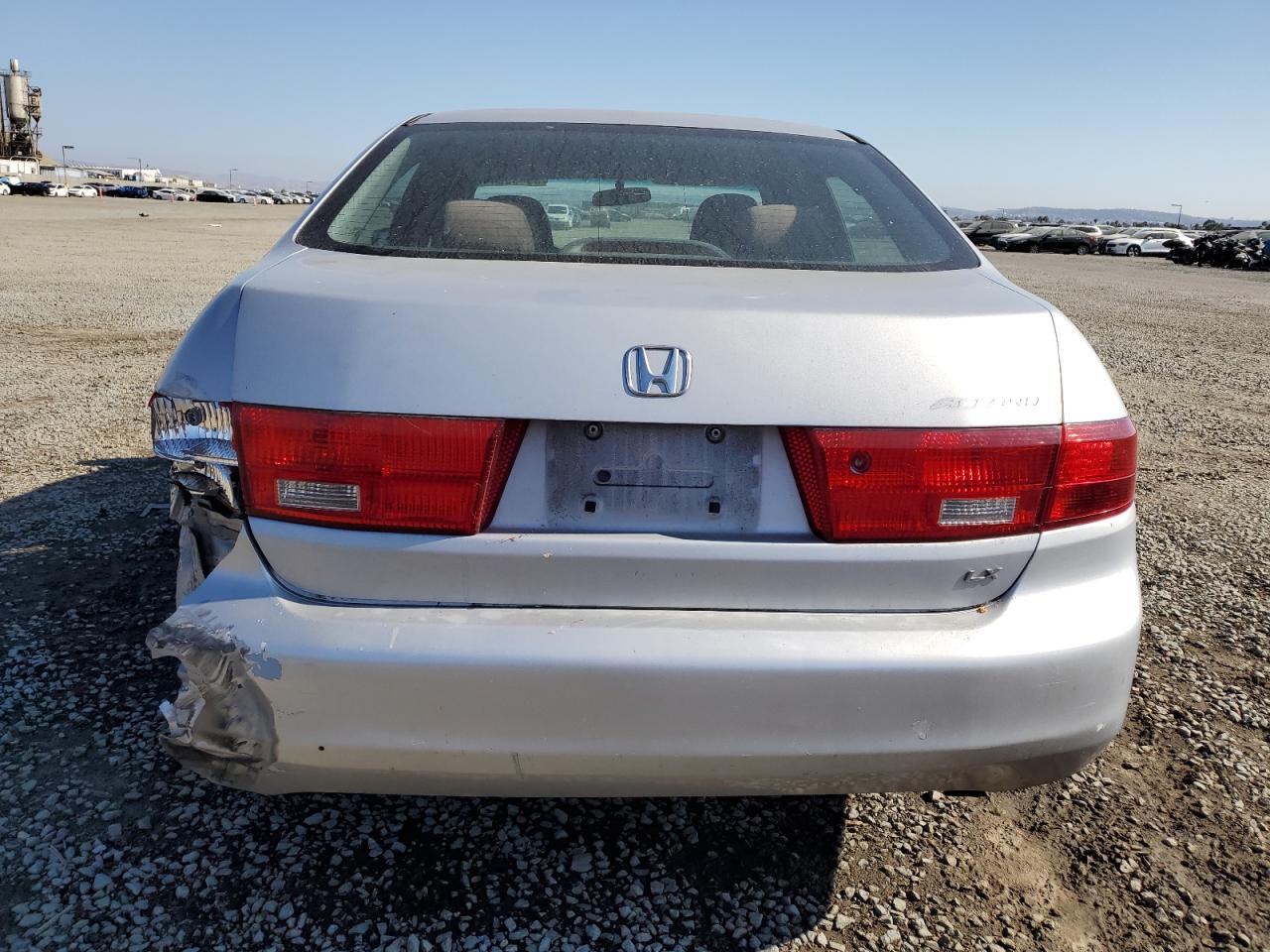 1HGCM56475A187118 2005 Honda Accord Lx