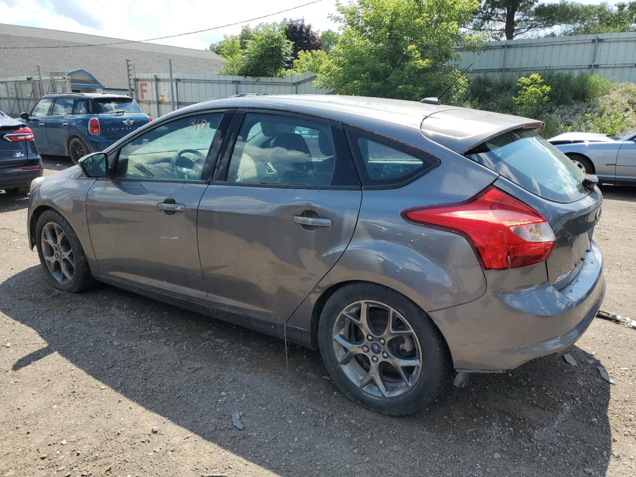 2014 Ford Focus Se vin: 1FADP3K22EL129835