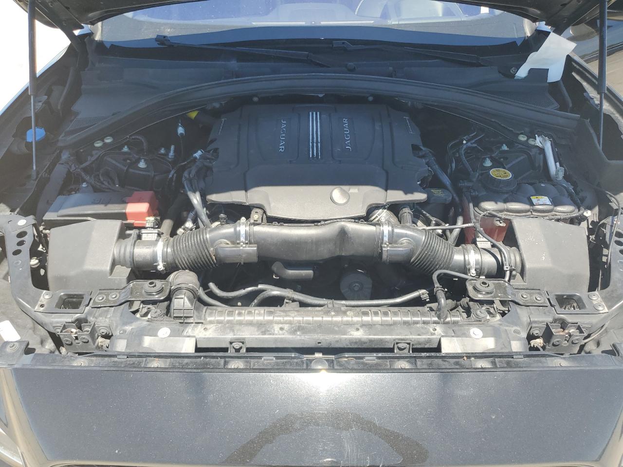 SADCM2FV6KA607344 2019 Jaguar F-Pace S