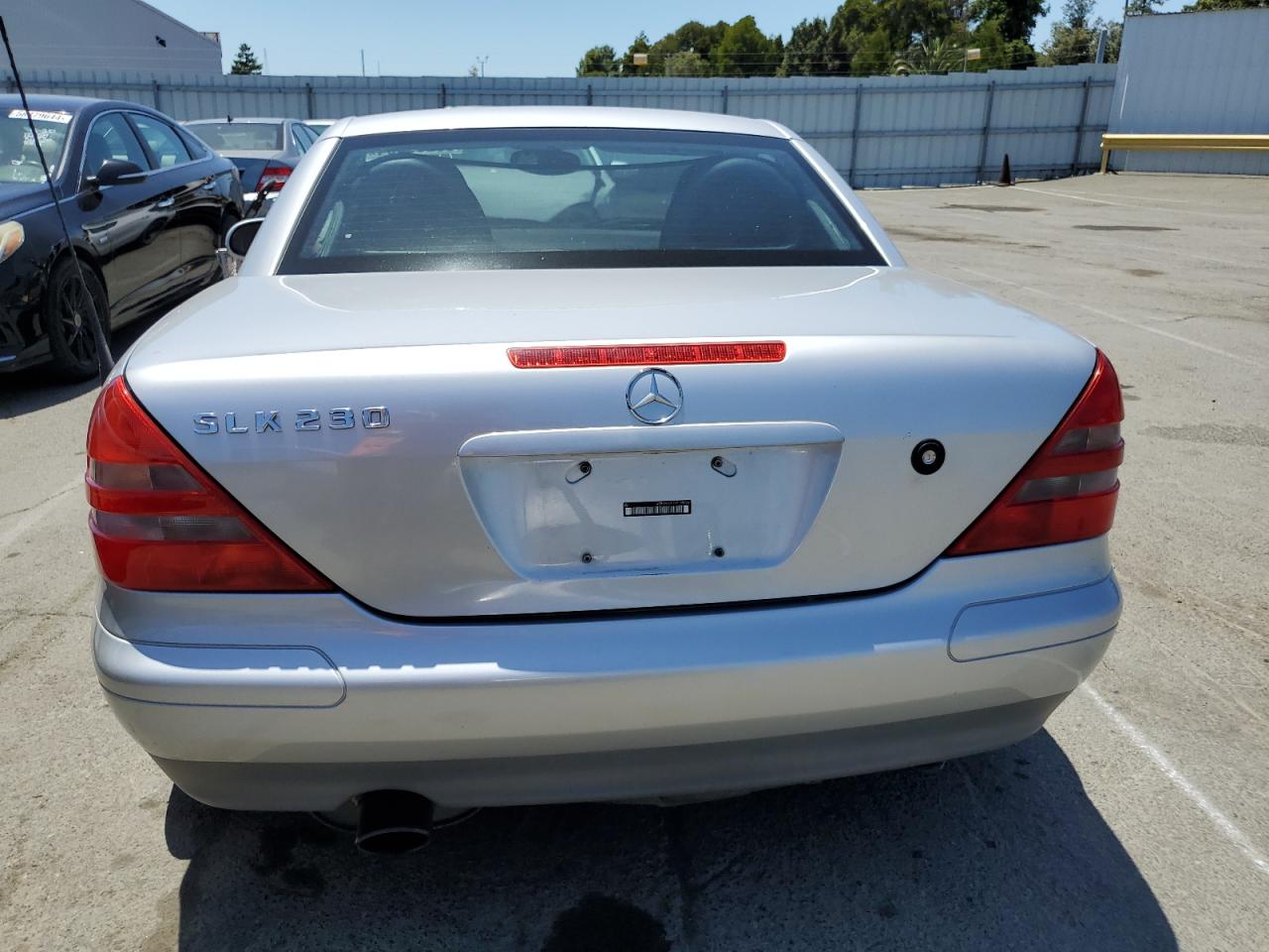 WDBKK47F7XF105029 1999 Mercedes-Benz Slk 230 Kompressor