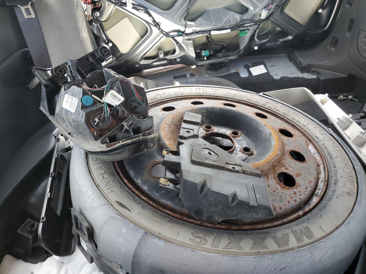 1GNKVGKD9EJ274017 2014 Chevrolet Traverse Lt