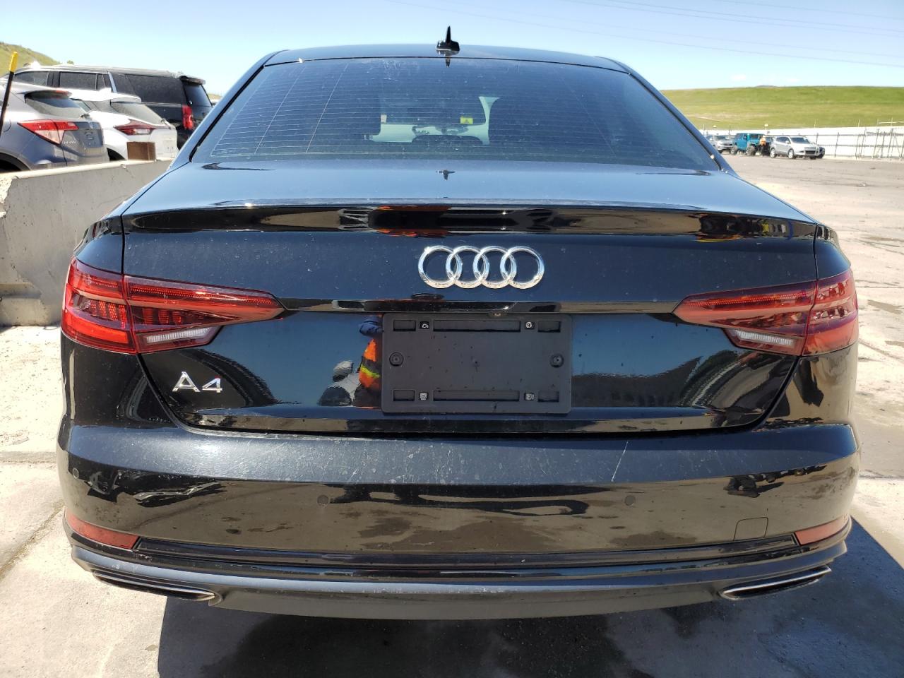 2019 Audi A4 Premium vin: WAUGMAF44KA111387