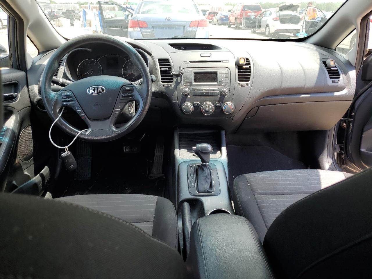 KNAFK5A86G5637345 2016 Kia Forte Lx