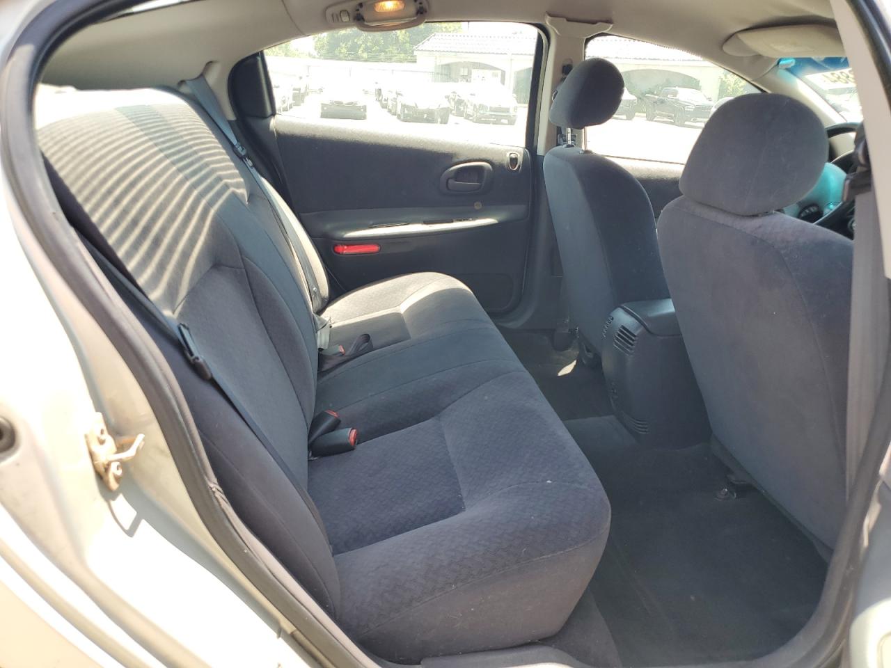 2B3HD46R9YH189759 2000 Dodge Intrepid