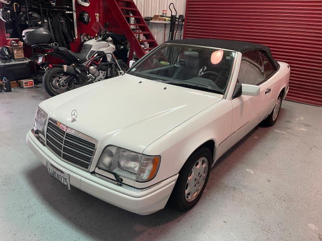 1994 Mercedes-Benz E 320 VIN: WDBEA66E2RC049932 Lot: 60125954