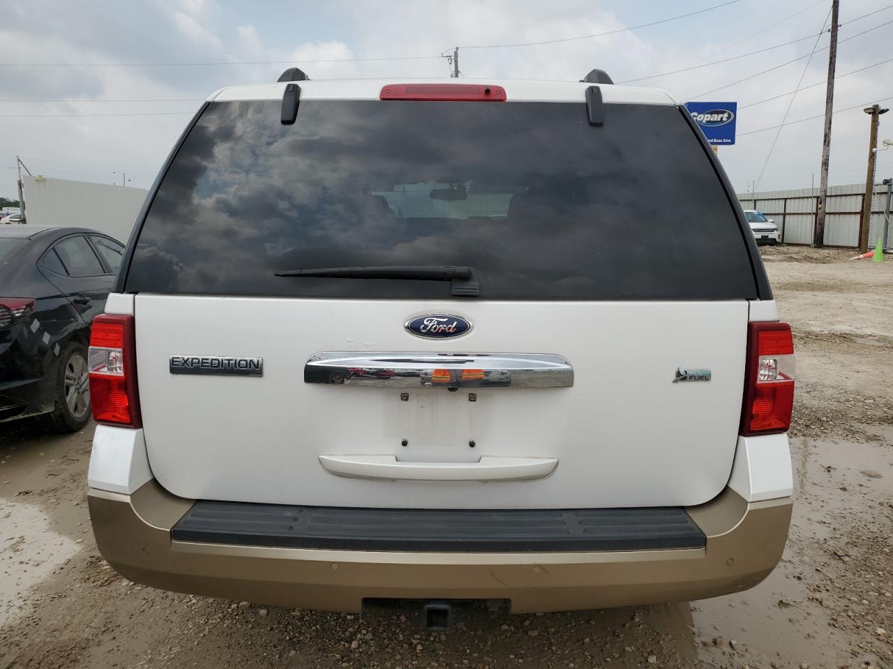 1FMJU1H59BEF56033 2011 Ford Expedition Xlt