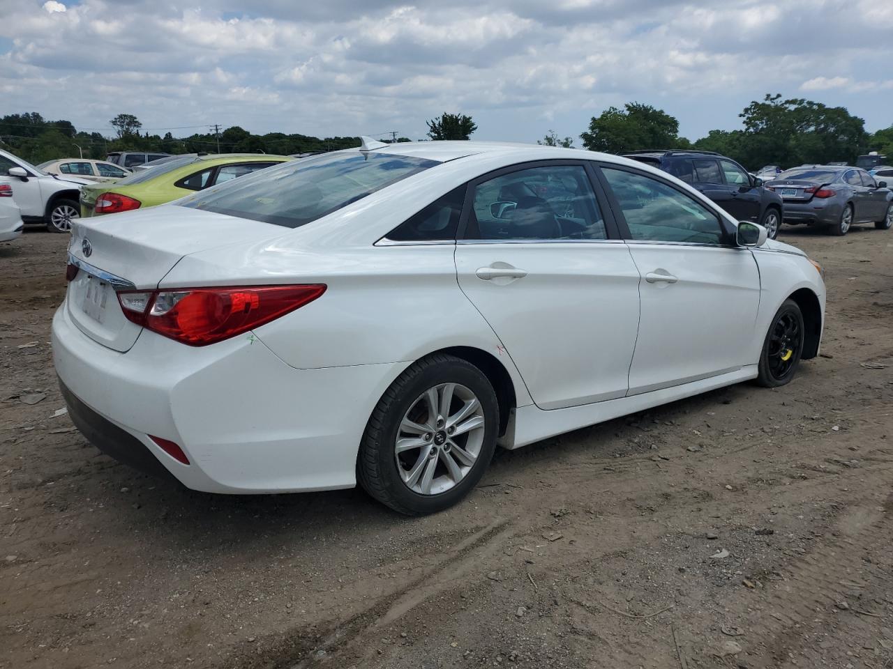 5NPEB4AC0EH892695 2014 Hyundai Sonata Gls