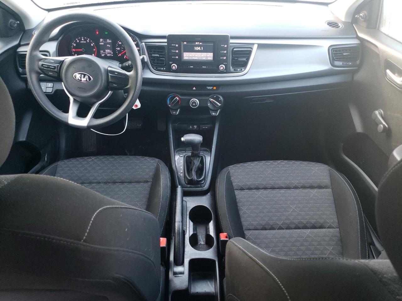 3KPA25AB7JE090669 2018 Kia Rio Lx