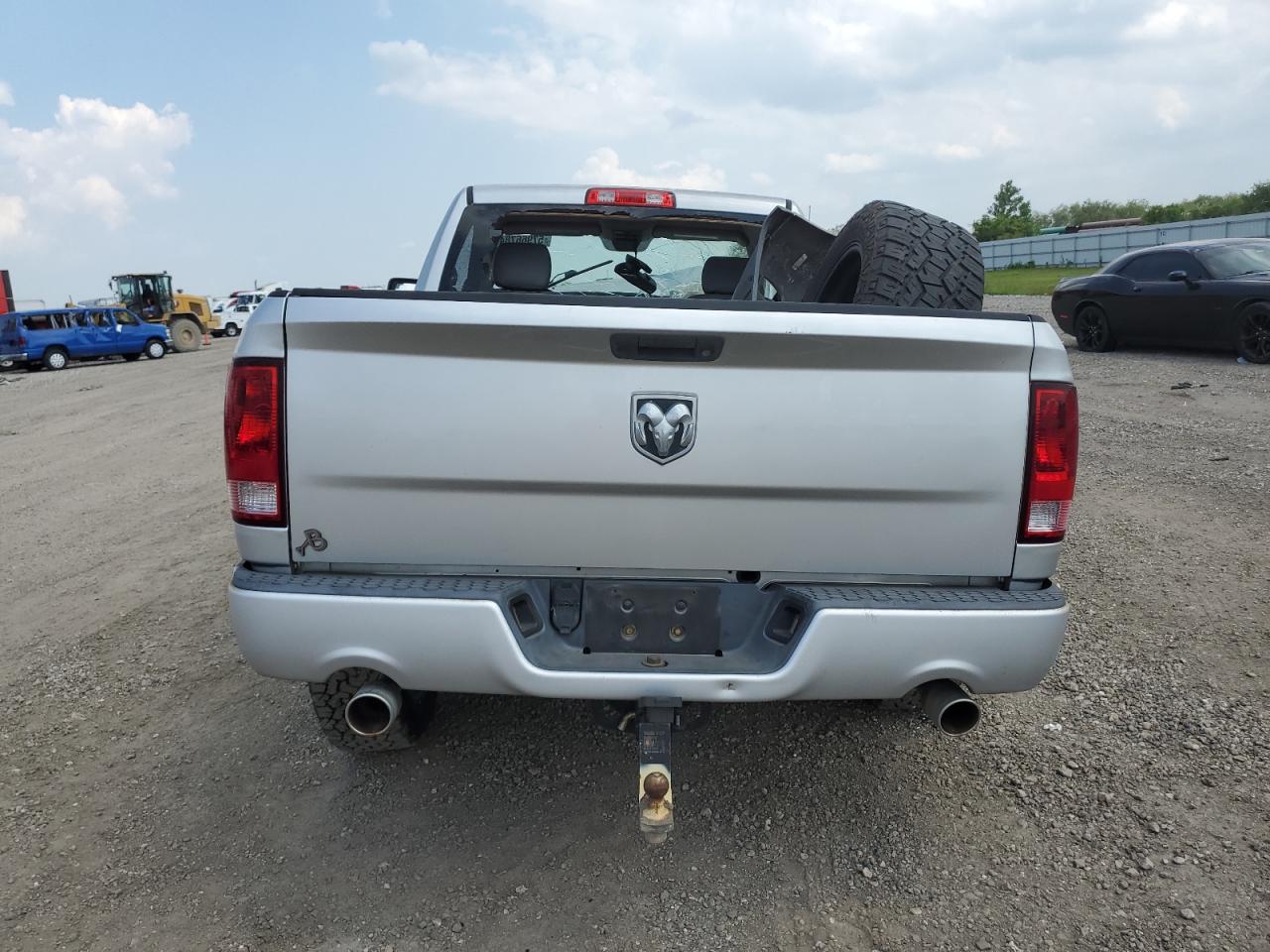 2014 Ram 1500 St vin: 3C6JR6AT0EG101328