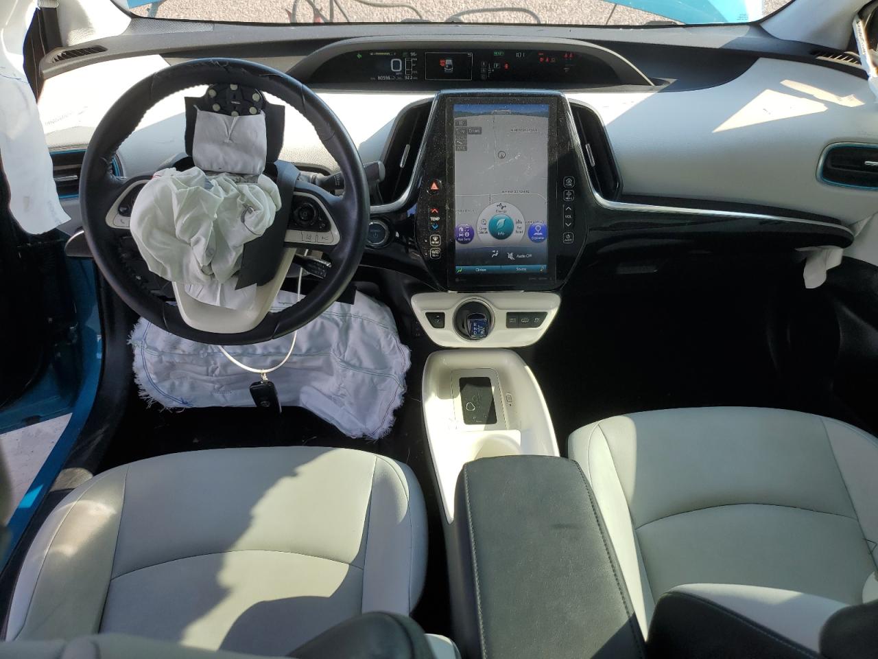 JTDKARFP7J3074319 2018 Toyota Prius Prime