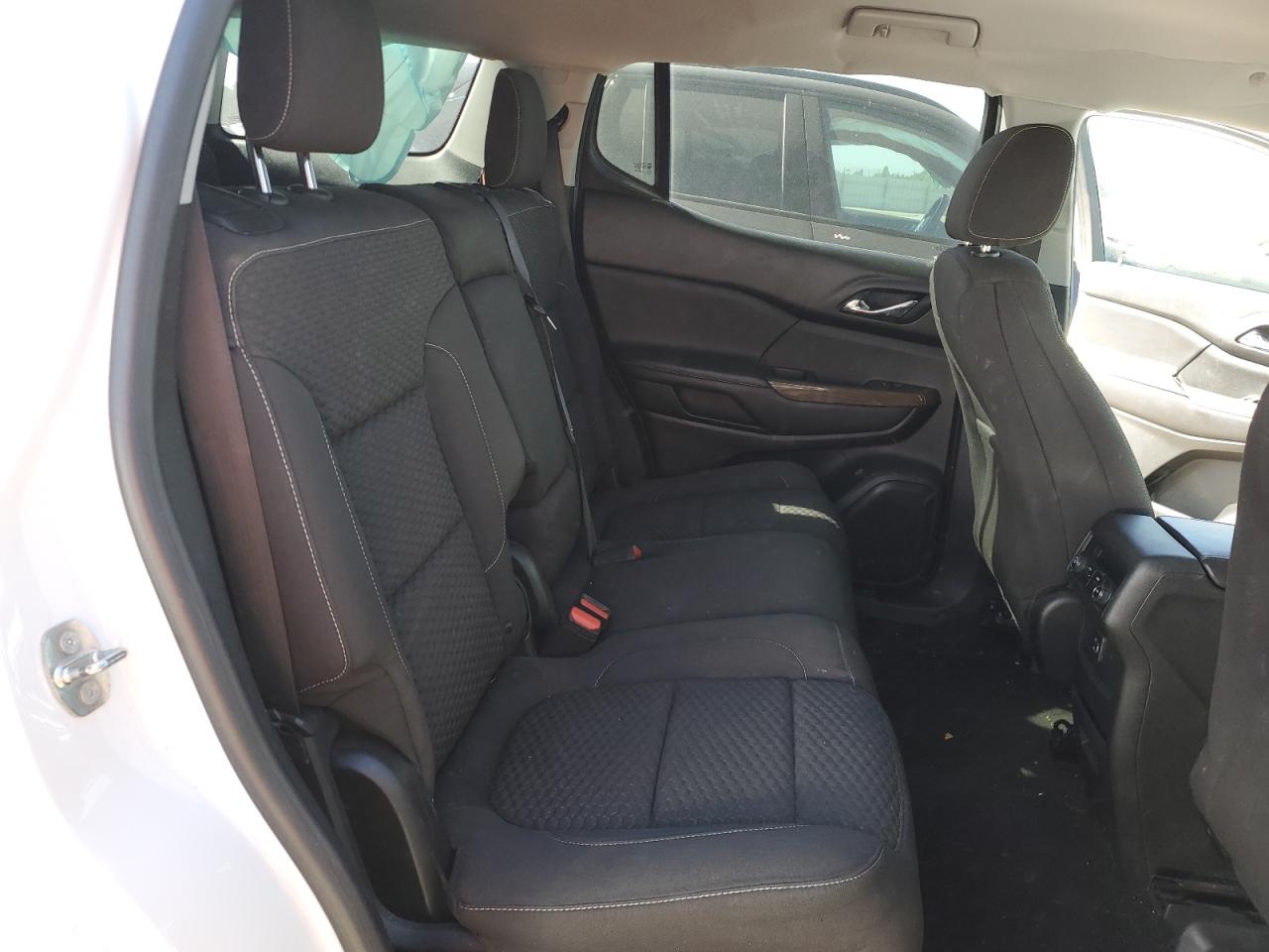 1GKKNKLA1HZ150379 2017 GMC Acadia Sle