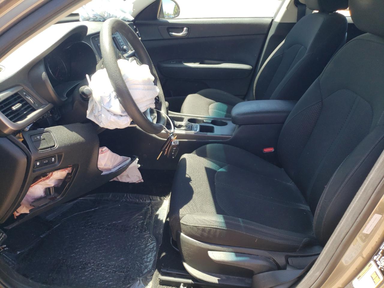 5XXGT4L38HG163699 2017 Kia Optima Lx