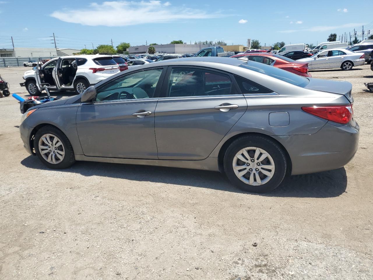 5NPEB4AC0BH077375 2011 Hyundai Sonata Gls