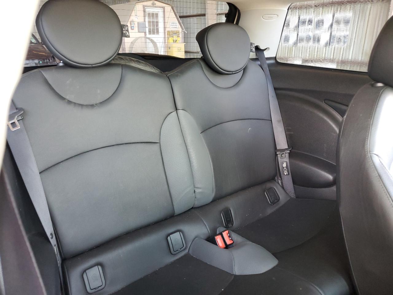 WMWMF7C55ATZ71072 2010 Mini Cooper S